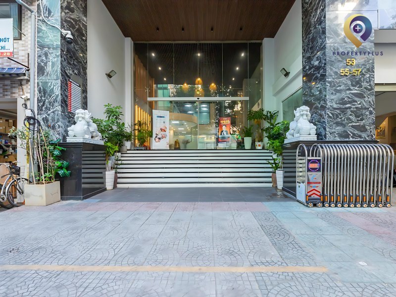 Dr Son Building